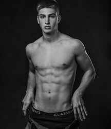 Max Turland cute boy fashion model gay 5ec6c321d2d78.jpg