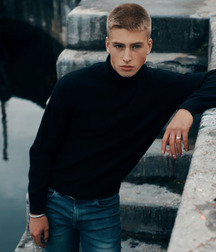 Max Turland cute boy fashion model gay 5ec6c325ceae8.jpg