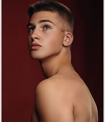 Max Turland cute boy fashion model gay 5ec6c327ae283.jpg