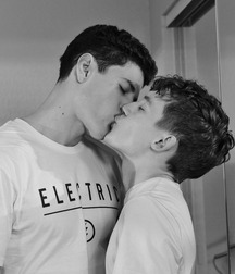 Jungs Schönheit * Bellezza dei ragazzi 5ed6a29147074.jpg