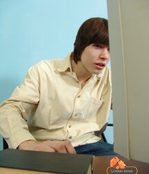 Eric long hair and cute young gay porn model 5feb779a816e3.jpg