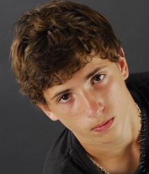 Andreas handsome boy model gay tube 5ff49a4a60a36.jpg