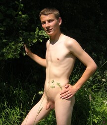 Peter gay porn model shows off 602ebd2676fef.jpg