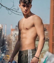 Belleza de los muchachos no nude 6032b1a041e5d.jpg