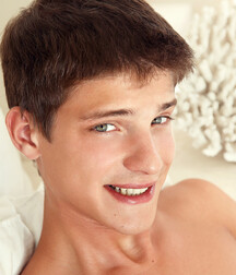 Danny bright smile gay boy porn 609598e4b367f.jpg