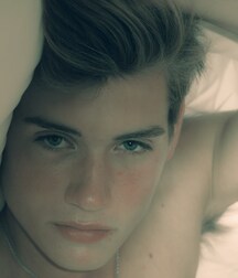 Jordan handsome boy model gay tube 60a00c3c6f473.jpeg