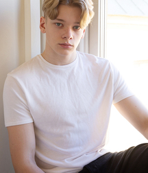 Noa handsome boy model no porn no nude 60d5f83174cb7.jpeg