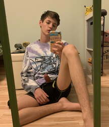 This guy likes to take selfies with his cock boys porn 60e6ff82cfa01.jpeg