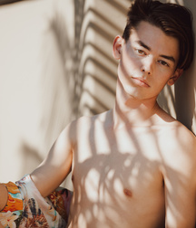 Austin Lovett handsome gay porn model 61237b6e3c626.jpeg