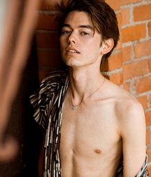 Austin Lovett handsome gay porn model 61237b85c47f1.jpeg