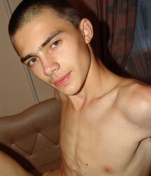 Peter gay porn model shows off 61295b388125e.jpeg