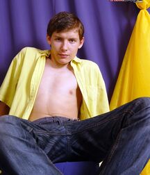 Short sets boy porn models show off 615b28f528d8f.jpg