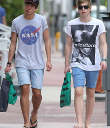 Dan 08 Guys in Jeans Shorts 5e0a75e7bcc97.jpeg