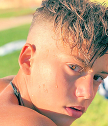 Cute boys 2 5df16c43e6f90.png