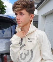Cute boys 2 5df16c8138738.png