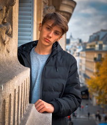 Cute boys 5 5df3edf706ae2.png