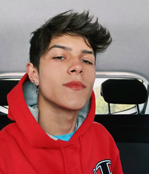 Cute boys 9 5df592338fbf2.png