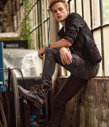 Cute boys 10 5df7cada4ee86.png