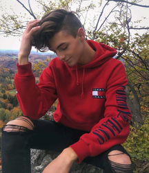Cute boys 10 5df7cb76c0aa5.png