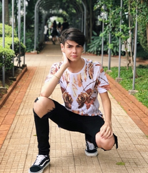 Cute boys 11 5df90af760471.png