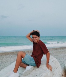 Cute boys 14 5dfaa237f28f0.jpeg