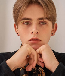 Cute boys 17 5dfbe2fb8ba76.png