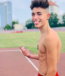 Cute boys 18 5dfce5e6af093.png