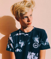 Cute boys 18 5dfce61346aae.png