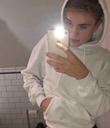 Cute boys 19 5dfd31e74dd5e.png