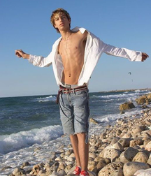 Cute boys 19 5dfd320b099e8.png