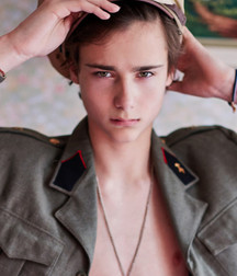 Cute boys 19 5dfd3233f27fb.jpeg