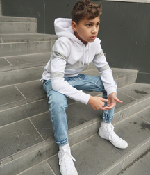 Cute boys 20 5dfe6cd896f8f.png
