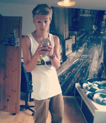 Cute boys 20 5dfe6f27b849f.png