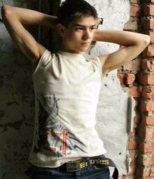Cute boys 20 5dfe6f5f48a94.png