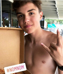 Cute boys 21 5e00ec4d5f4f6.png