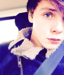 Cute boys 21 5e00ec800d7d2.png
