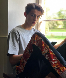 Cute boys 22 5e01330866469.png