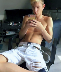 Cute boys 30 5e0b81498950f.png