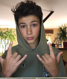 Cute boys 31 5e0bc6656199d.png
