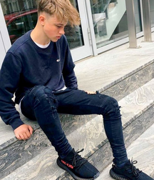 Cute boys 32 5e0d63e8e42f3.png