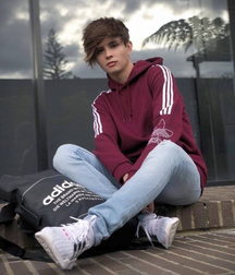 Cute boys 35  5e0fbb9681f81.png