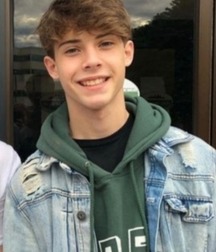 cute boys 39 5e11451a0bcec.jpg