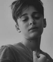 cute boys 39 5e1145b14c636.jpg