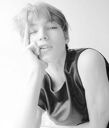 cute boys 40  5e114f61ca8f4.jpg