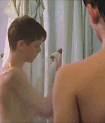 Boys gif-parade 5e7bcd0946e30.gif