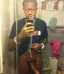 Selfieblast 1  5dffd412d8f5c.jpg