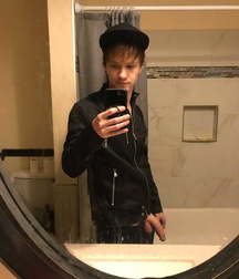 Selfieblast 2  5e0730590e36d.jpg