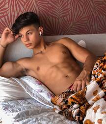 Skyler teens 98 degrees  608e02b21e44a.jpg