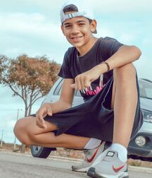 Skyler teens 98 degrees  608e0372ab3bd.jpg