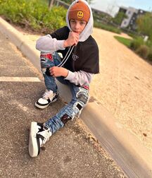 Skyler teens 98 degrees  608e0383880b8.jpg